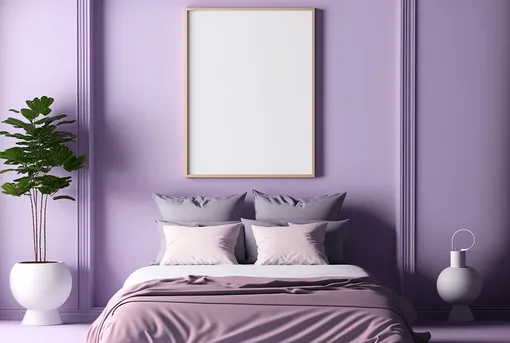 Фиолетовый цвет в интерьере спальни выглядит по-королевски