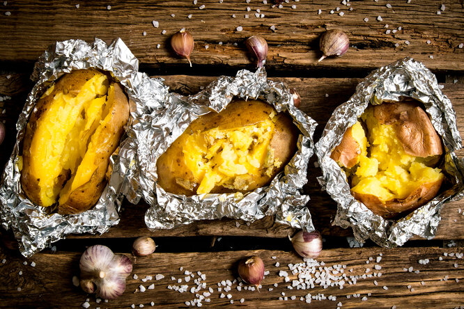 Рецепт картошки в мундире для пикника: будет чисто и очень вкусно