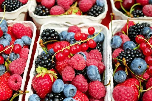 Большое количество антиоксидантов и клетчатки в составе ягод делают их незаменимыми в борьбе с лишним весом.