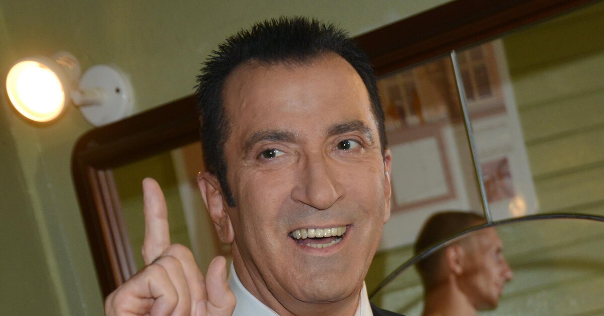 Сколько лет буйнову александру певцу сейчас. Буйнов в очках. Сколько лет буйнову александру певцу сейчас. Сколько лет буйнову александру певцу сейчас. Александр буйнов фотографии.