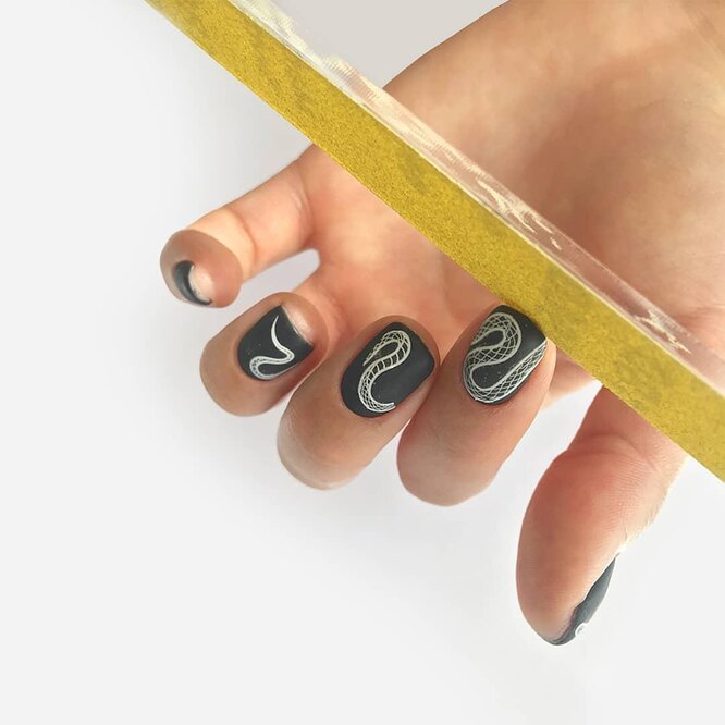 5 лайфхаков красоты: как выщипывать брови и пользоваться пилкой для ногтей, фото