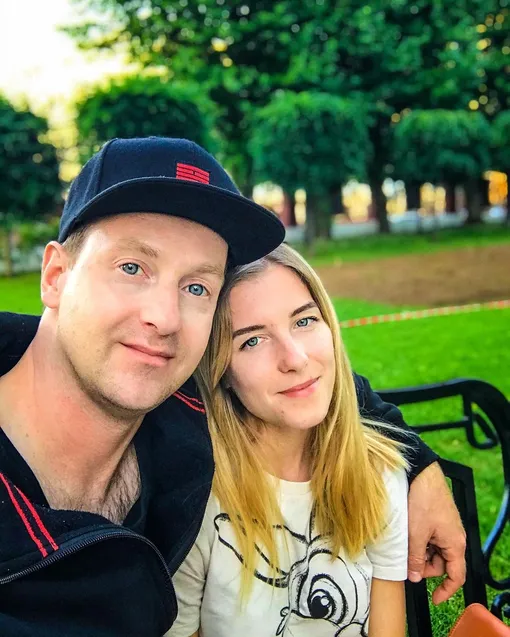 Никита Тарасов с женой