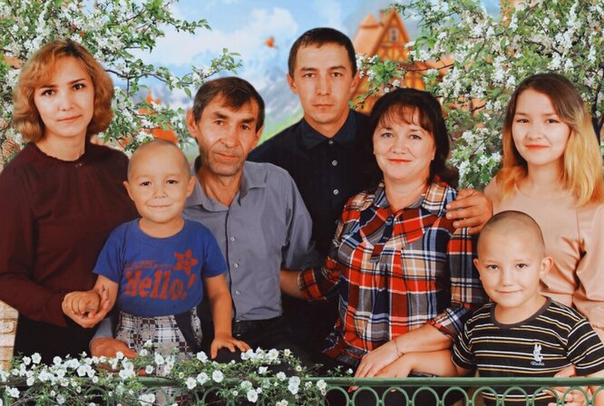 Семья Зульфиры Донор костного мозга