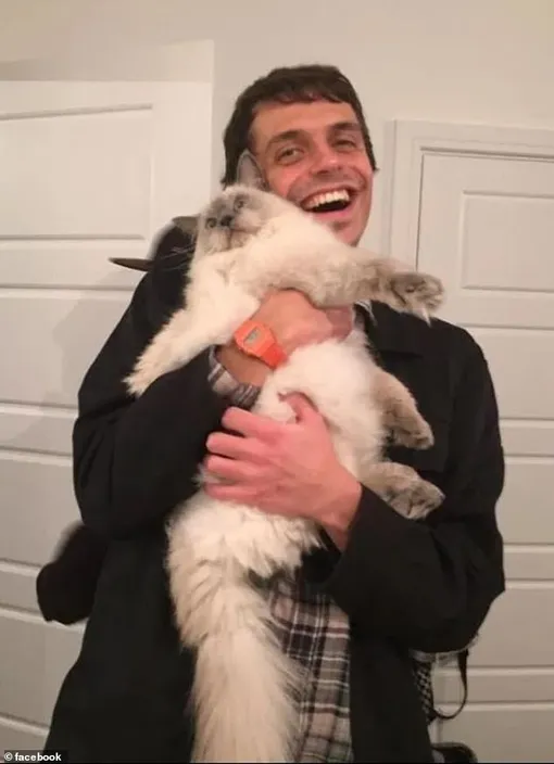 толстая кошка, Адам Лоуренс, мужчина с кошкой