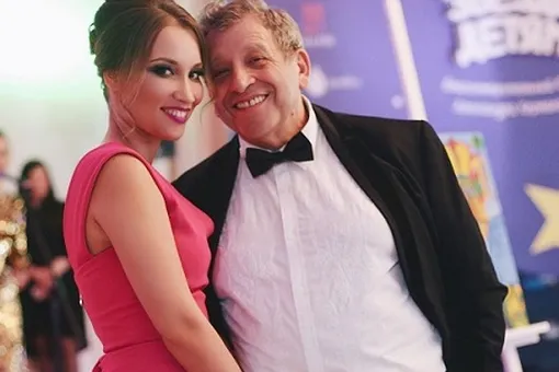 67-летний Борис Грачевский похвастался фигурой 31-летней жены в бикини