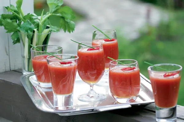 Ледяной томатный суп