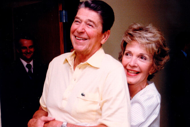 Рональд Рейган: биография, карьера, фото, личная жизнь президента и Нэнси  Рейган