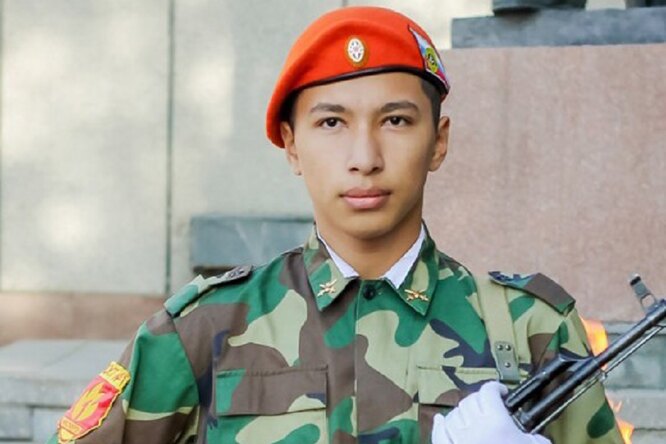 Красноярский школьник спас 84-летнюю пенсионерку от суицида Красноярский школьник спас 84-летнюю пенсионерку от суицида