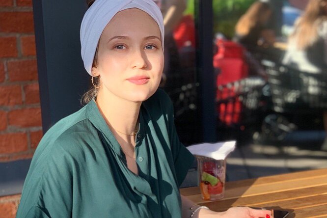 Яна Гладких выложила фото младшего сына, спасенного немецкими врачами