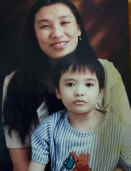 мама и дочка азиатки