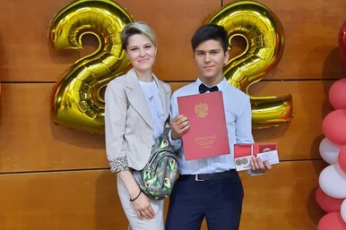 «Костный мозг сына работал наполовину». Как Данияр победил тяжёлое заболевание и стал помогать другим детям «Костный мозг сына работал наполовину». Как Данияр победил тяжёлое заболевание и стал помогать другим детям