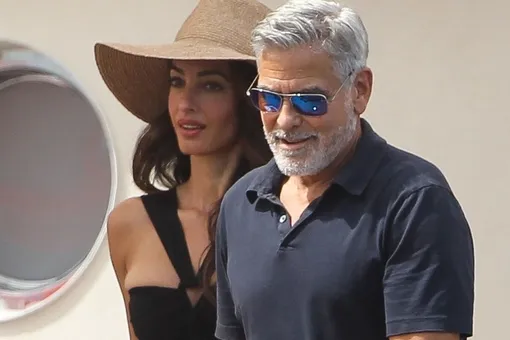 Редкое семейное фото: Амаль и Джордж Клуни с детьми отдыхают в Италии