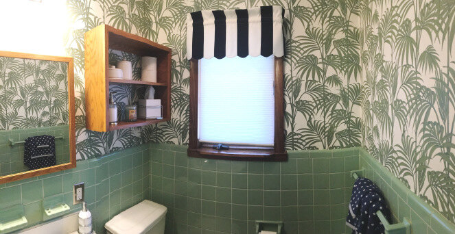 Как преобразить ванную комнату: можно ли наклеить в ванной обои, идеи с фото