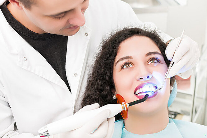 Правила чистоты: все, что нужно знать о процедуре отбеливания зубов