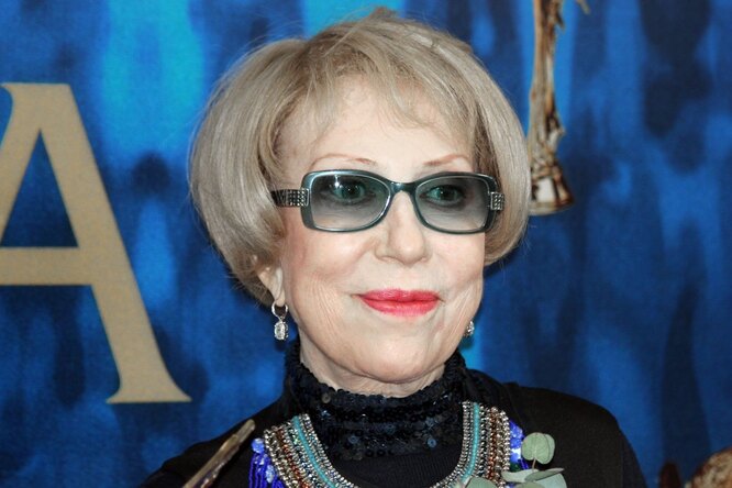 «Просто королевна»: 75-летняя Инна Чурикова выложила эффектные фото из Италии «Просто королевна»: 75-летняя Инна Чурикова выложила эффектные фото из Италии