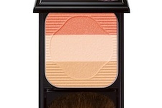 Новинка от Shiseido — румяна Face Color Enchancing Trio Новинка от Shiseido — румяна Face Color Enchancing Trio