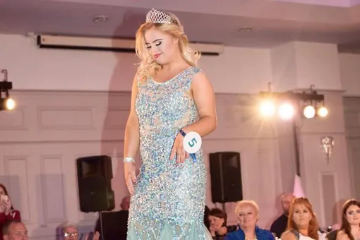 Девушка с синдромом Дауна победила в международном конкурсе красоты