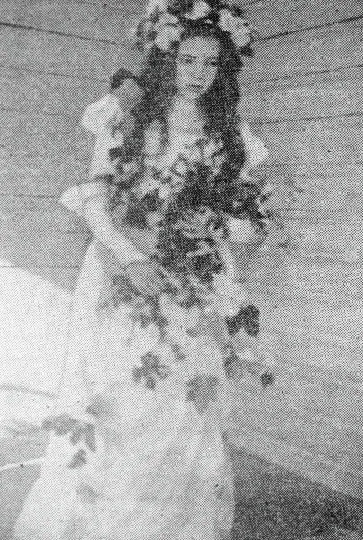 Любовь Дмитриевна Менделеева в роли Офелии в спектакле «Гамлет», 1898 г.