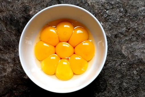 Как использовать яичные желтки, если остались лишние