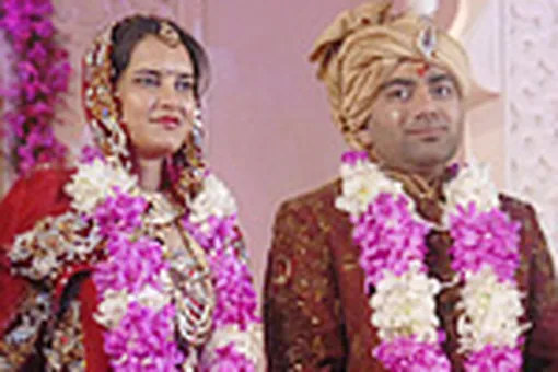 Самую большую свадьбу сыграли в Индии