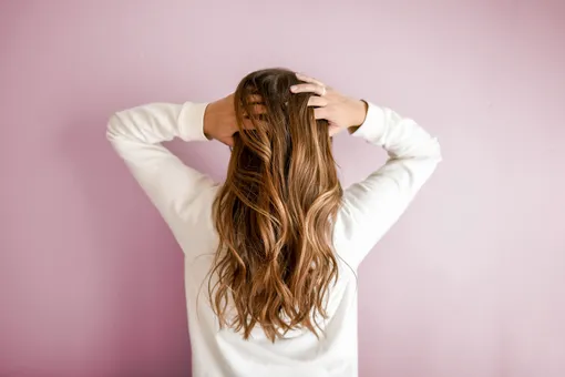 Через месяц вы не узнаете свои волосы: новый тренд сушить их без укладки феном