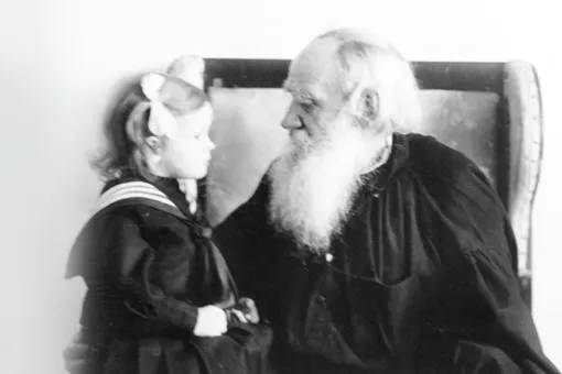 «Он не смотрел на ребёнка сверху вниз»: Фёкла Толстая о педагогике Льва Толстого