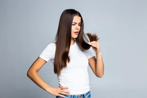 Избыток сахара и нехватка протеина: диетолог назвала 4 пищевых привычки, ведущих к выпадению волос