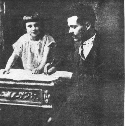 Нестор Махно со своей дочерью