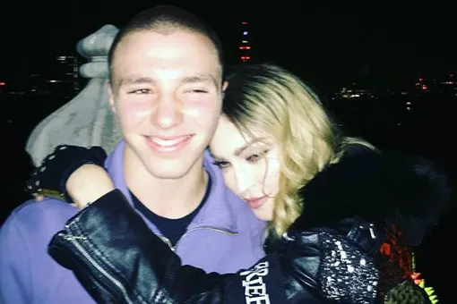 Мадонна трогательно поздравила сына, который хотел отказаться от ее опеки