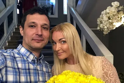 «Человек добра не ценит»: Анастасия Волочкова обвинила экс-возлюбленного в алкоголизме