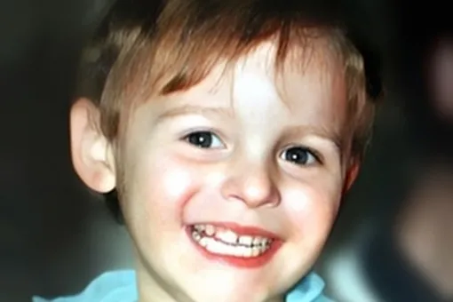 «Я хочу к маме»: страшная история малыша Джеймса Балджера, убитого 10-летними детьми