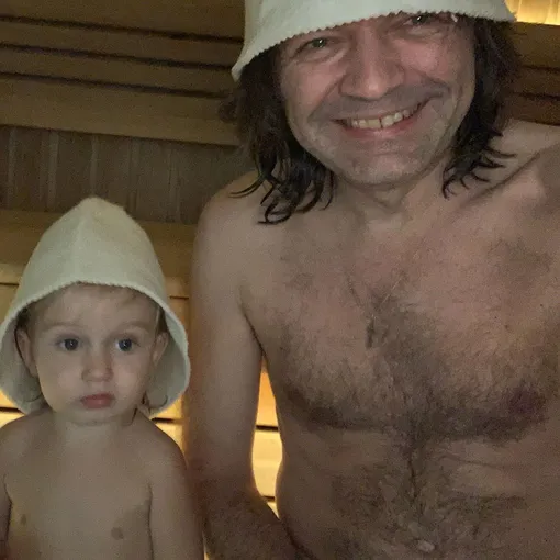 Дмитрий Маликов с двухлетним сыном