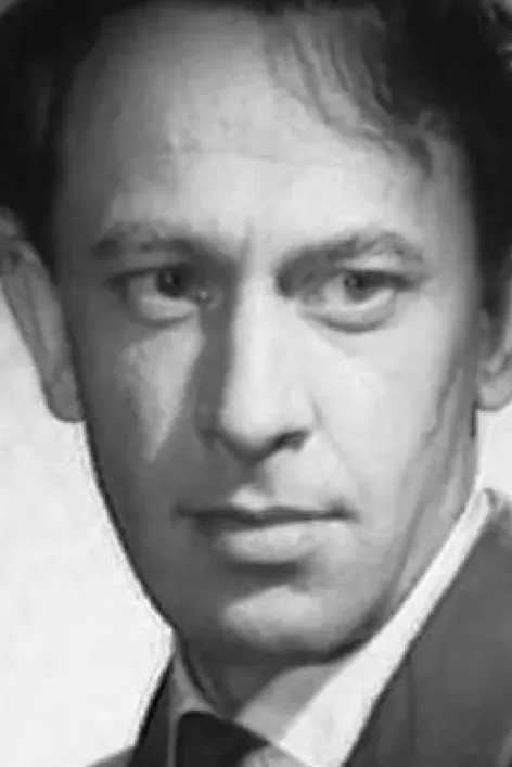 Евстигнеев Евгений Александрович