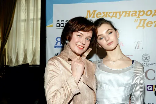 Лариса Шахворостова с дочерью Александрой Маховиковой