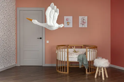 Детская комната в дизайне интерьера квартиры для семьи с ребёнком