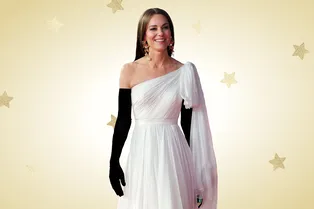 «Свадебное» платье и оперные перчатки: почему все обсуждают выход Кейт Миддлтон на кинопремии BAFTA