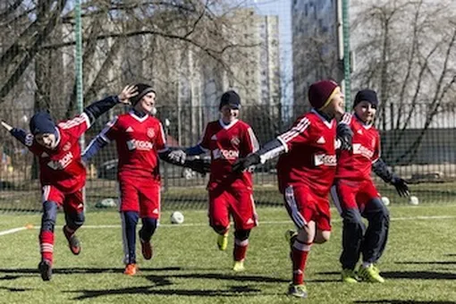 Ajax Camps открывает круглогодичную футбольную секцию