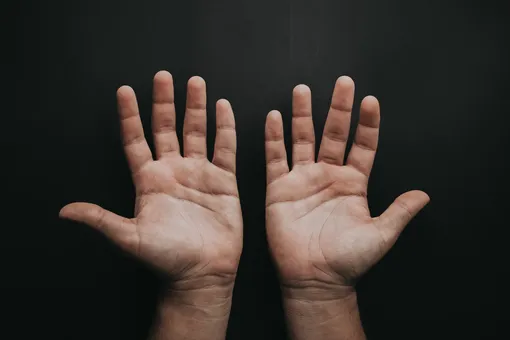 Ловушка для психолога: памятка о том, как «читать» людей по форме рук