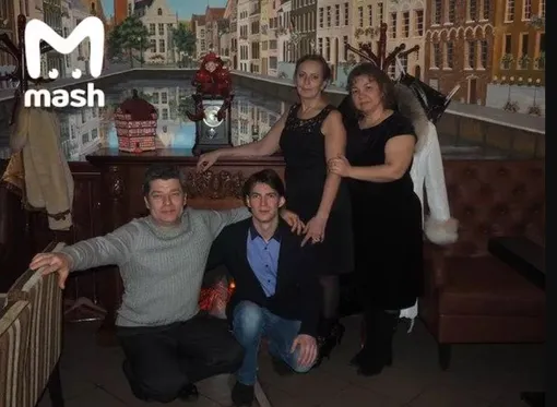 Сергей Захаров с семьей фото