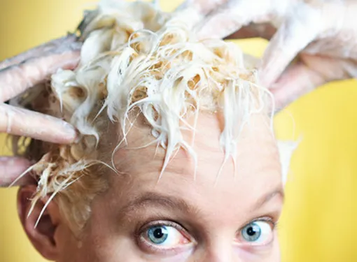 Как покрасить волосы дома быстро и красиво: не допустите эти 20 ошибок