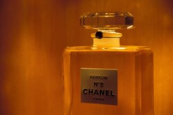 Революционная классика: 5 фактов о Chanel №5
