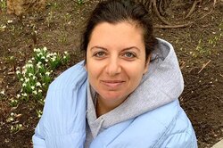 Новогодние рецепты звезд: мясо по-французски и жульены от Маргариты Симоньян