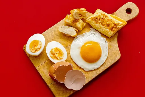 Почему женщинам нужно есть яйца и как быть с холестерином?