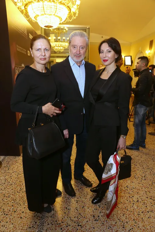 Вениамин Смехов с дочерью Аликой и супругой Галиной Аксеновой