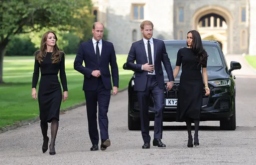 Кейт Миддлтон с принцем Уильямом и принц Гарри с Меган Маркл в 2022 году