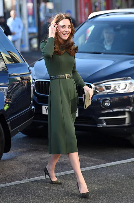 Как носить зелёные наряды стильно, как Кейт Миддлтон: идеи с фото и описанием