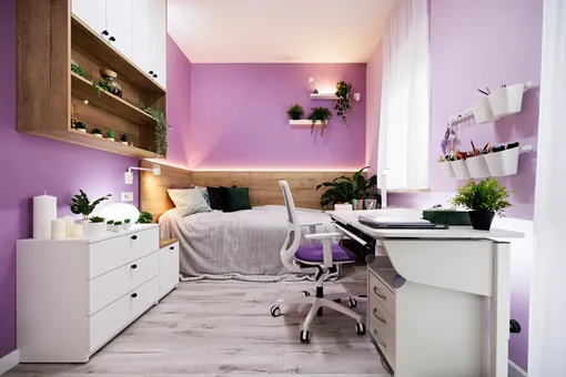 Фиолетовый цвет отлично подойдёт для оформления детской комнаты