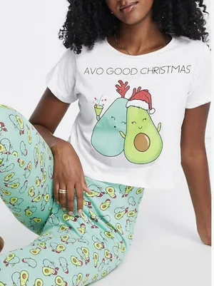 ASOS, новогодний пижамный комплект с принтом авокадо Brave Soul, 1 990 руб.