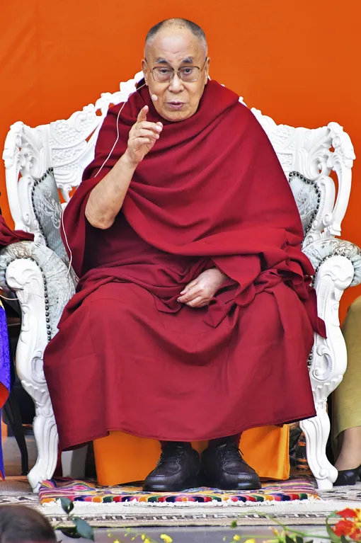 Далай-лама учит доброте, состраданию и счастью