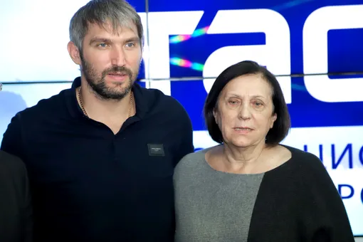 Александр Овечкин с мамой Татьяной Овечкиной